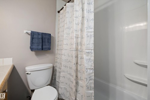 4 8803 101 Street, Edmonton, AB - Indoor Photo Showing Bathroom