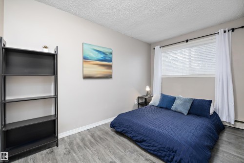 4 8803 101 Street, Edmonton, AB - Indoor Photo Showing Bedroom