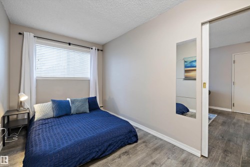 4 8803 101 Street, Edmonton, AB - Indoor Photo Showing Bedroom