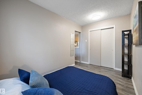 4 8803 101 Street, Edmonton, AB - Indoor Photo Showing Bedroom