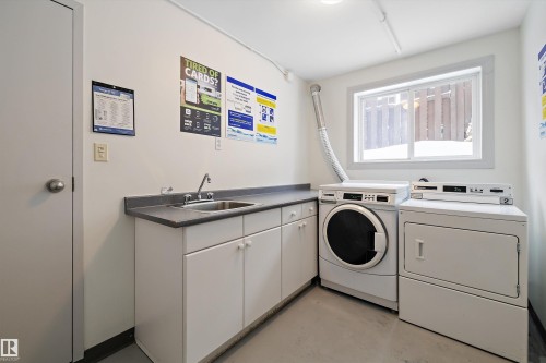 4 8803 101 Street, Edmonton, AB - Indoor Photo Showing Laundry Room