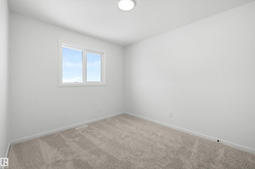 276 Chappelle Drive, Edmonton, AB - Indoor Photo Showing Other Room