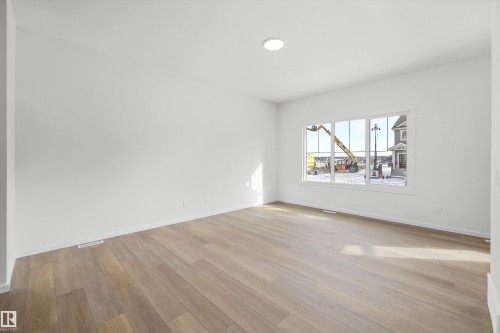 276 Chappelle Drive, Edmonton, AB - Indoor Photo Showing Other Room