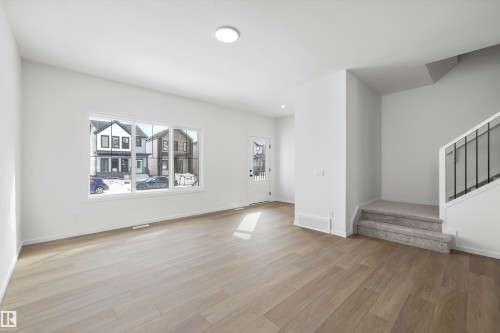 276 Chappelle Drive, Edmonton, AB - Indoor Photo Showing Other Room