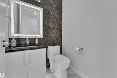 12603 44 Street, Edmonton, AB - Indoor Photo Showing Bathroom