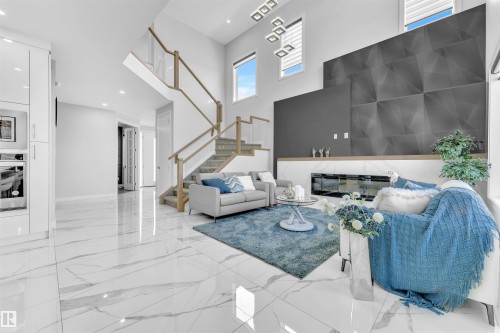 12603 44 Street, Edmonton, AB - Indoor With Fireplace