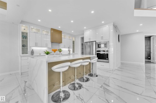 12603 44 Street, Edmonton, AB - Indoor Photo Showing Kitchen With Upgraded Kitchen