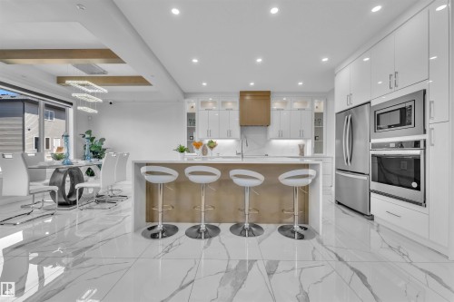 12603 44 Street, Edmonton, AB - Indoor Photo Showing Kitchen With Upgraded Kitchen