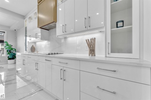 12603 44 Street, Edmonton, AB - Indoor Photo Showing Kitchen