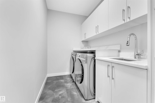 12603 44 Street, Edmonton, AB - Indoor Photo Showing Laundry Room