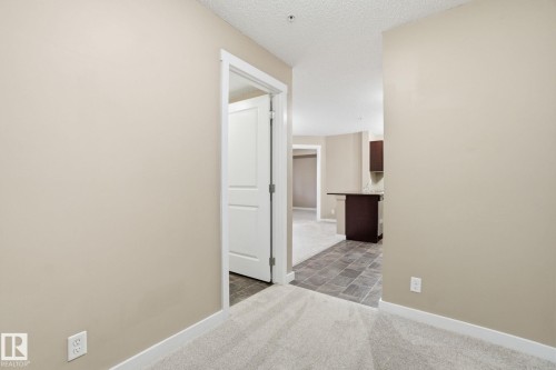 316 3315 James Mowatt Trail, Edmonton, AB - Indoor Photo Showing Other Room