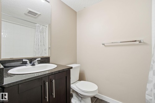 316 3315 James Mowatt Trail, Edmonton, AB - Indoor Photo Showing Bathroom