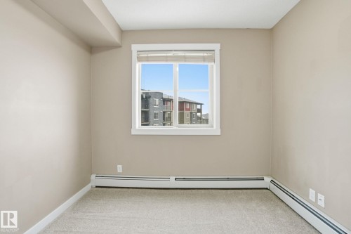 316 3315 James Mowatt Trail, Edmonton, AB - Indoor Photo Showing Other Room