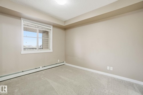 316 3315 James Mowatt Trail, Edmonton, AB - Indoor Photo Showing Other Room