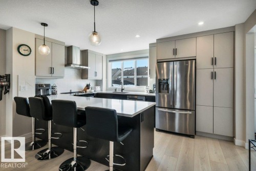 54 Nettle Crescent, St. Albert, AB - Indoor Photo Showing Kitchen With Upgraded Kitchen