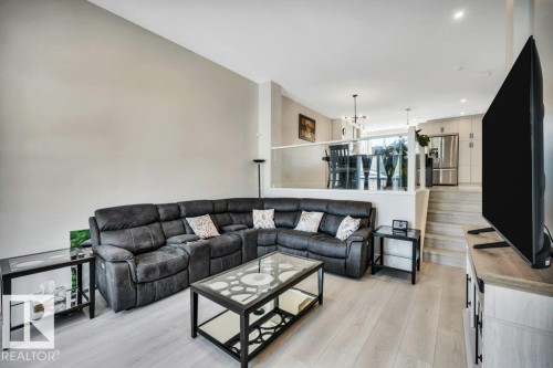 54 Nettle Crescent, St. Albert, AB - Indoor Photo Showing Living Room