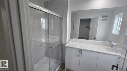 Mainfloor 338 Munn Way, Leduc, AB - Indoor Photo Showing Bathroom