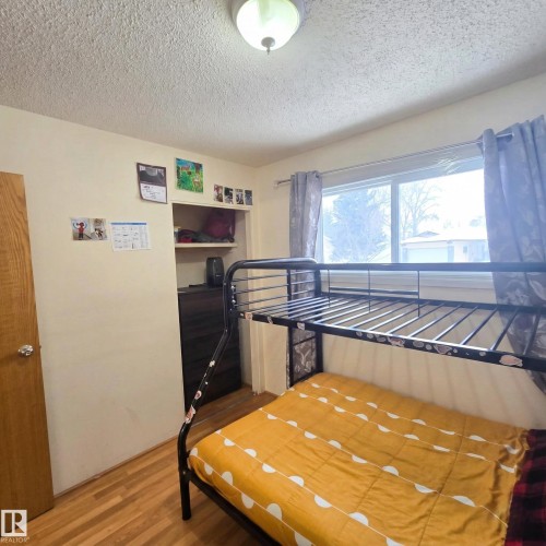 3105 130A Avenue, Edmonton, AB - Indoor Photo Showing Bedroom