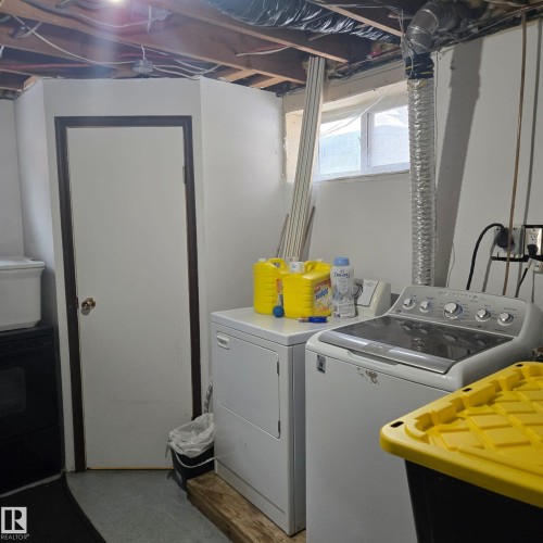 3105 130A Avenue, Edmonton, AB - Indoor Photo Showing Laundry Room