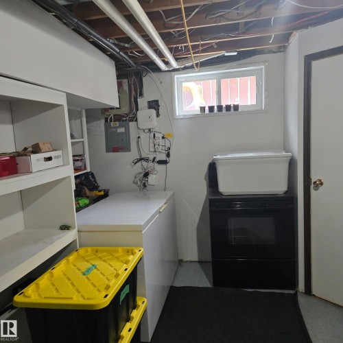3105 130A Avenue, Edmonton, AB - Indoor Photo Showing Basement
