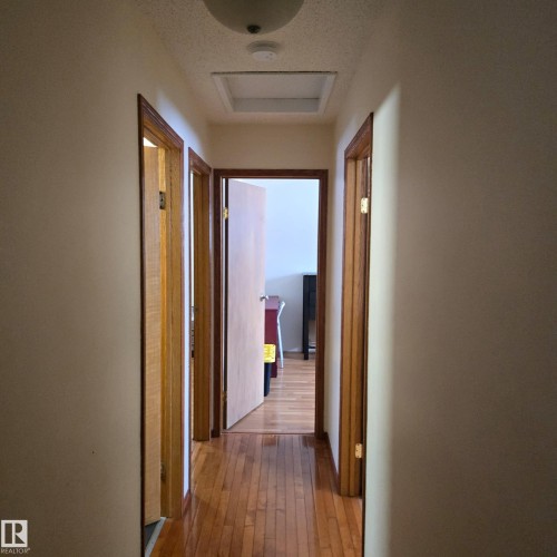 3105 130A Avenue, Edmonton, AB - Indoor Photo Showing Other Room