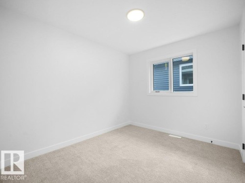 3314 Chickadee Dr, Edmonton, AB - Indoor Photo Showing Other Room