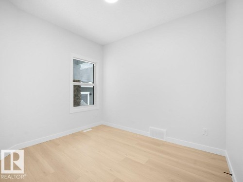 3322 Chickadee Drive, Edmonton, AB - Indoor Photo Showing Other Room