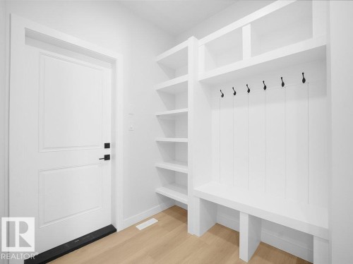 3322 Chickadee Drive, Edmonton, AB - Indoor