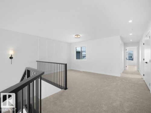 3322 Chickadee Drive, Edmonton, AB - Indoor Photo Showing Other Room