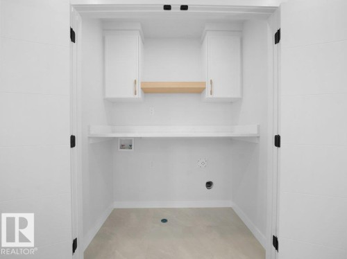 3322 Chickadee Drive, Edmonton, AB - Indoor