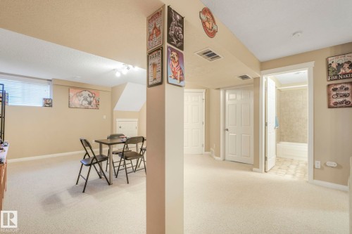 116 Castle Drive, Edmonton, AB - Indoor