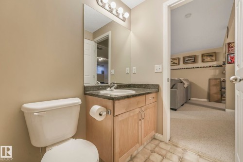 116 Castle Drive, Edmonton, AB - Indoor Photo Showing Bathroom