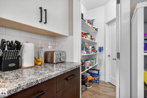 775 Berg Loop, Leduc, AB - Indoor