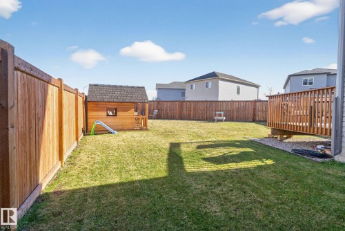 775 Berg Loop, Leduc, AB - Outdoor