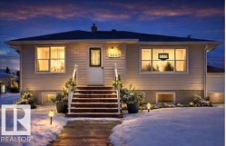 5645 50 Street NW  Vegreville, AB T9C 1H7