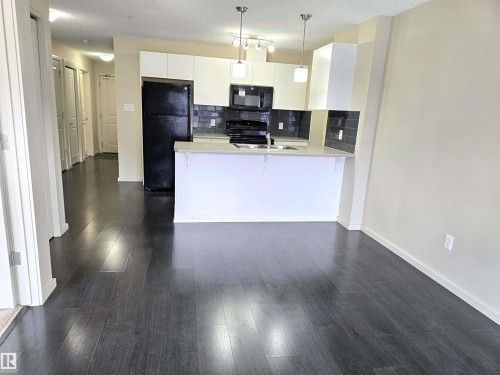 306 340 Windermere Road, Edmonton, AB - Indoor Photo Showing Kitchen