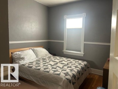 5028 50 Avenue, Chipman, AB - Indoor Photo Showing Bedroom