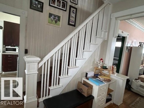 5028 50 Avenue, Chipman, AB - Indoor Photo Showing Other Room