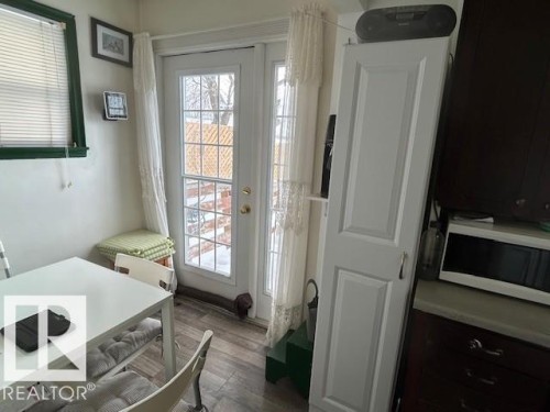 5028 50 Avenue, Chipman, AB - Indoor Photo Showing Other Room