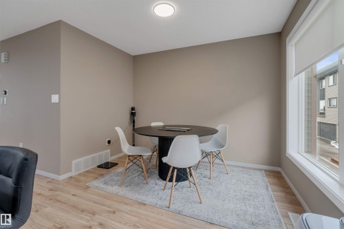 47 1075 Rosenthal Boulevard, Edmonton, AB - Indoor