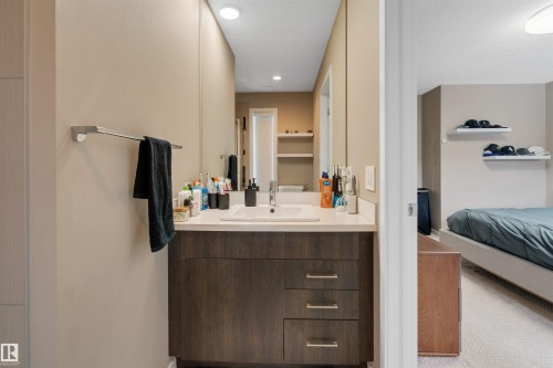 47 1075 Rosenthal Boulevard, Edmonton, AB - Indoor Photo Showing Bathroom