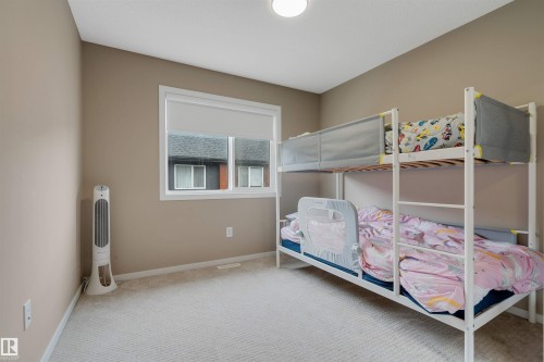 47 1075 Rosenthal Boulevard, Edmonton, AB - Indoor Photo Showing Bedroom