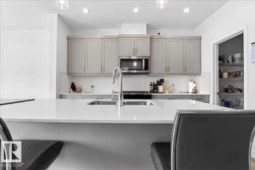 3417 Craig Landing Landing, Edmonton, AB - Indoor Photo Showing Kitchen With Double Sink