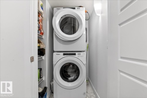 3417 Craig Landing Landing, Edmonton, AB - Indoor Photo Showing Laundry Room