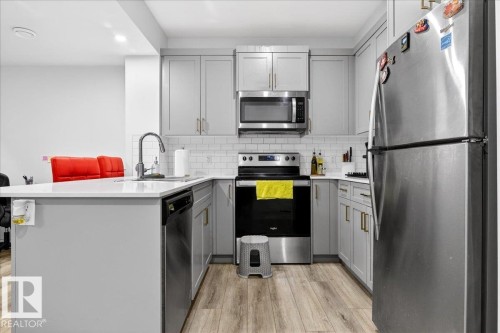 3417 Craig Landing Landing, Edmonton, AB - Indoor Photo Showing Kitchen With Stainless Steel Kitchen With Upgraded Kitchen