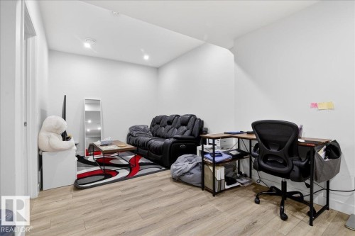 3417 Craig Landing Landing, Edmonton, AB - Indoor