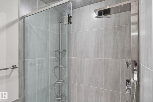 3713 Cameron Heights Place, Edmonton, AB - Indoor Photo Showing Bathroom