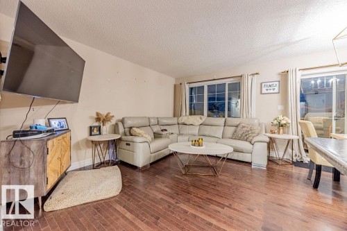 12111 167A Avenue, Edmonton, AB - Indoor Photo Showing Living Room