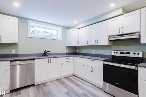 13143 37 Street, Edmonton, AB - Indoor Photo Showing Kitchen