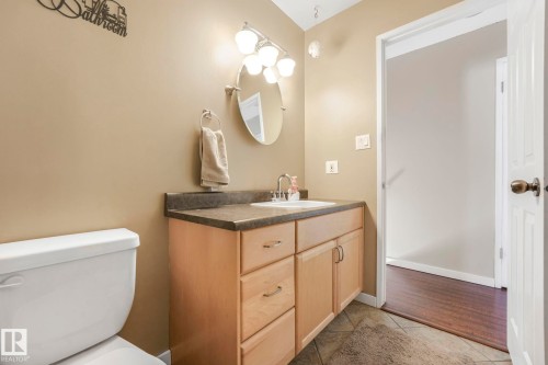5108 55 Avenue, Leduc, AB - Indoor Photo Showing Bathroom